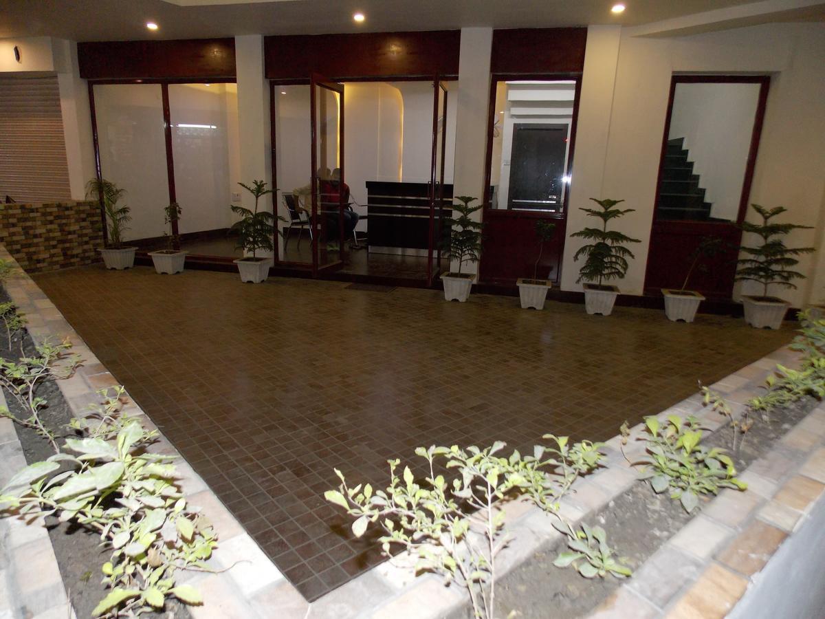 Nutan Hotel Balrampur Exterior photo